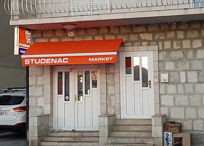 公寓 Mali Raj Vranjic
