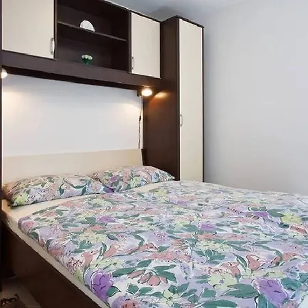 Mali Raj Apartment Vranjic