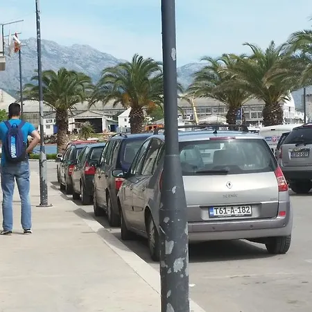 Διαμέρισμα Mali Raj